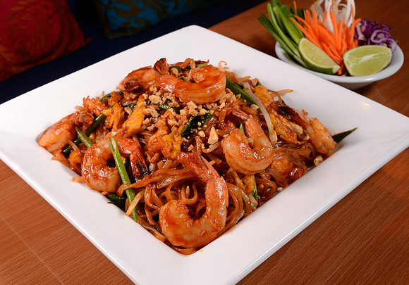 DSC_2352_padthai_srgb